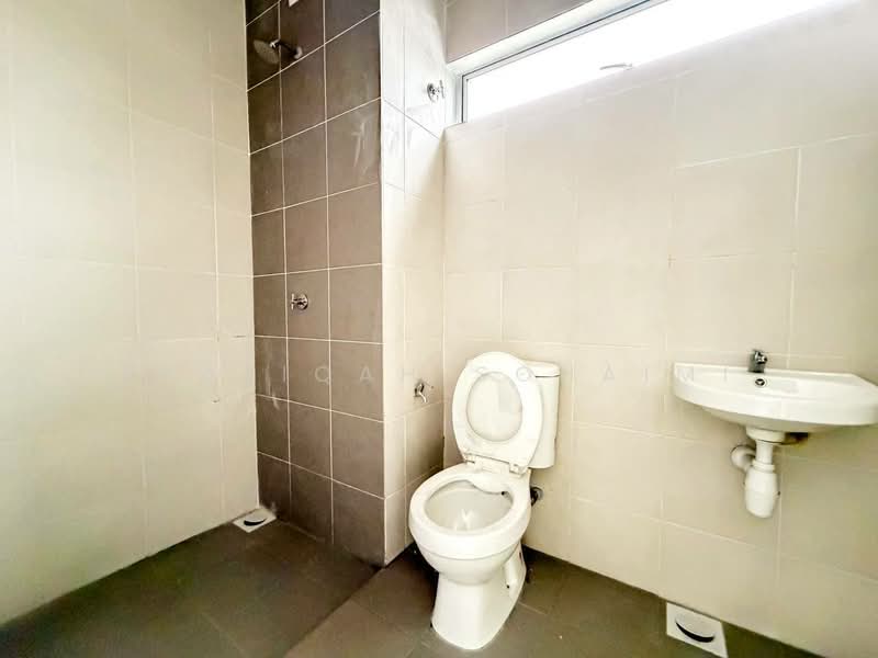 2-storey Terraced House for Sale in Kampung Lombong (Shah Alam) - Syafiqah Sohaimi - PropertyGuru.com.my