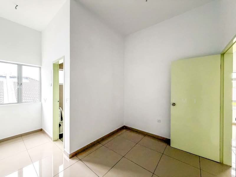 2-storey Terraced House for Sale in Kampung Lombong (Shah Alam) - Syafiqah Sohaimi - PropertyGuru.com.my
