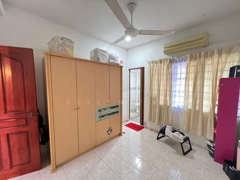 Rumah Teres 2 Tingkat untuk Dijual di Taman Cheng Perdana (Cheng) - Kellyn Foo - PropertyGuru.com.my