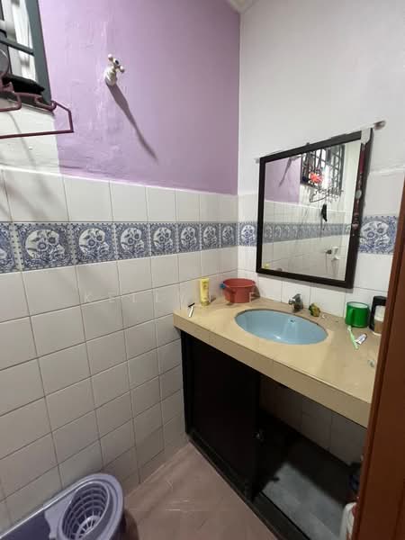 Rumah Teres 2 Tingkat untuk Dijual di Taman Cheng Perdana (Cheng) - Kellyn Foo - PropertyGuru.com.my