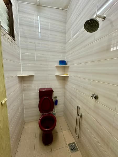 Rumah Teres 2 Tingkat untuk Dijual di Taman Kledang (Menglembu) - Qazin Khoo - Bathroom - PropertyGuru.com.my