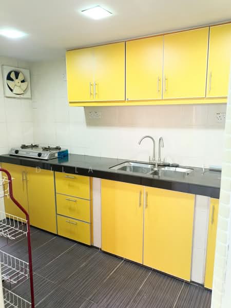 Apartment for Rent at Apartment Taman Topaz - DILLA YUSOFF - Kitchen - PropertyGuru.com.my