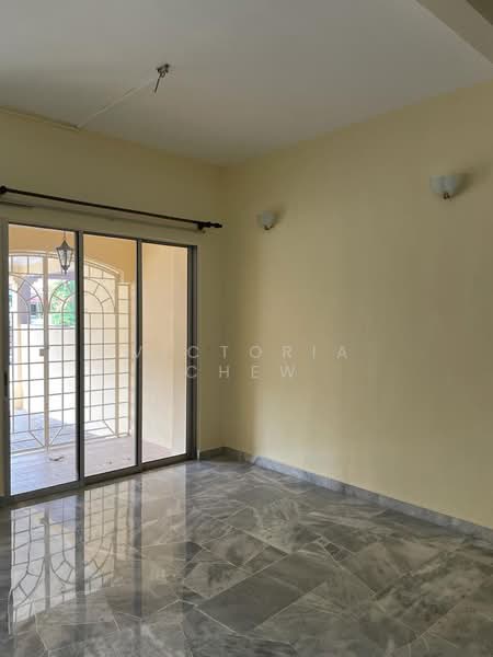 Rumah Teres 2 Tingkat untuk Disewa di Subang Jaya (Selangor) - Victoria Chew - Living Room - PropertyGuru.com.my