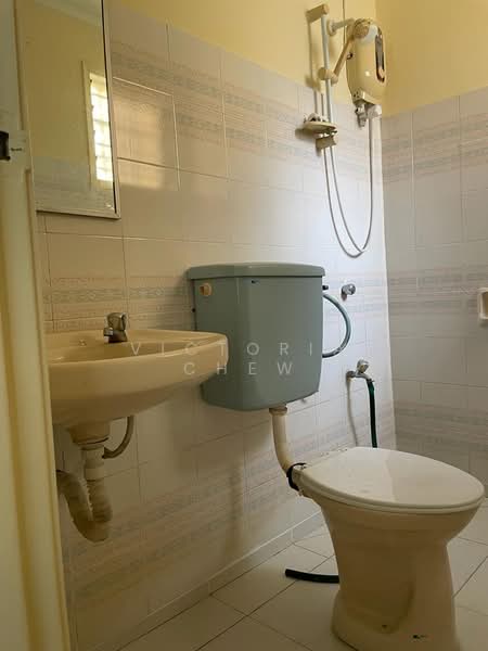 Rumah Teres 2 Tingkat untuk Disewa di Subang Jaya (Selangor) - Victoria Chew - Bathroom - PropertyGuru.com.my