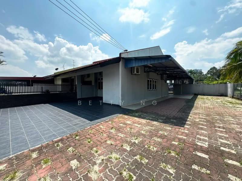 Rumah Teres 1 Tingkat untuk Dijual di Bandar Dato Onn (Tebrau) - Betty Ng - PropertyGuru.com.my