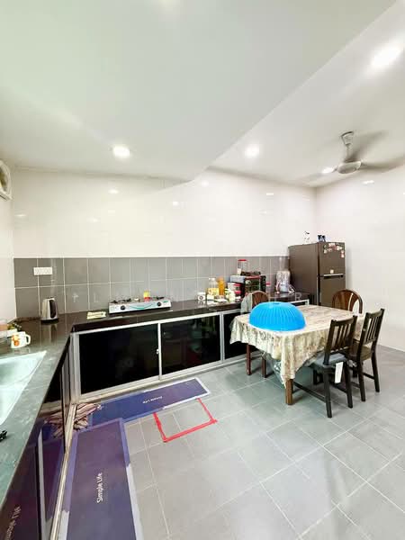1-storey Terraced House for Sale in Desa Sri Jenaris (Kajang) - Ilman Nahri - Kitchen - PropertyGuru.com.my