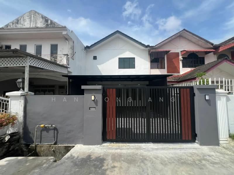 2-storey Terraced House for Sale in Taman Sri Skudai (Skudai) - Han Yong Ang - Exterior - PropertyGuru.com.my
