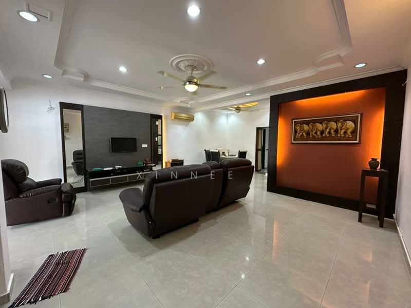 Rumah Teres 3 Tingkat untuk Disewa di Teluk Kumbar (Penang) - Xinnee . - Living Room - PropertyGuru.com.my