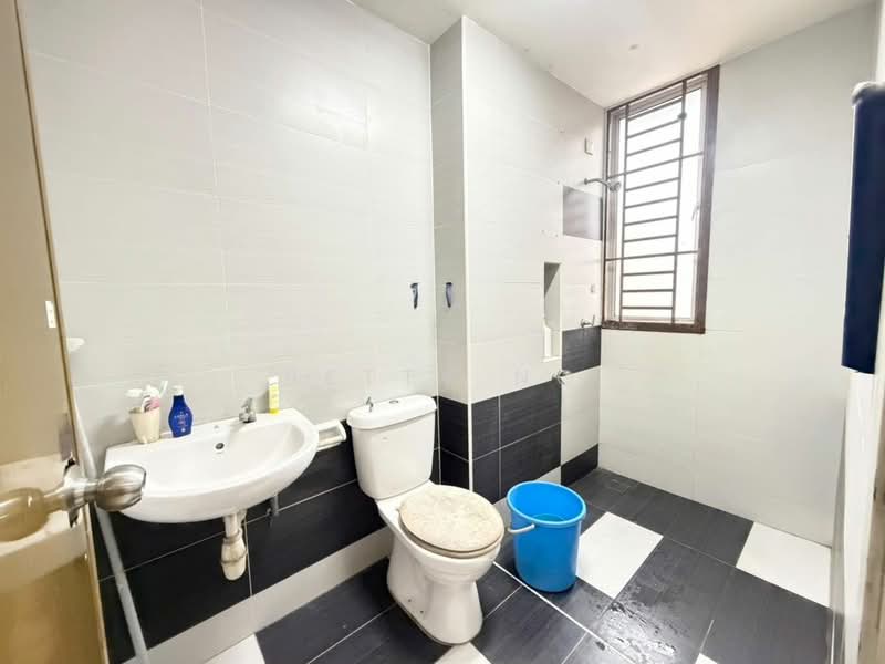 Rumah Teres 2 Tingkat untuk Dijual di Taman Bestari Indah (Ulu Tiram) - Betty Ng - PropertyGuru.com.my