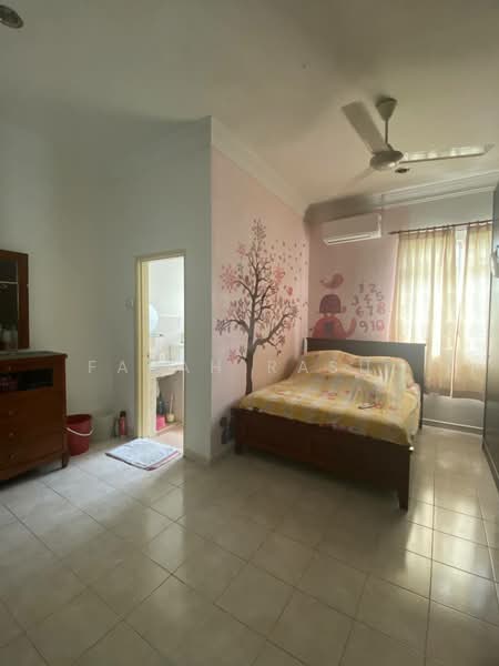 Rumah Berkembar untuk Dijual di Bandar Seri Putra (Bangi) - Farah Rasul - PropertyGuru.com.my