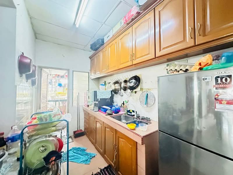 Pangsapuri untuk Dijual di Bandar Bukit Tinggi 1 Apartment - Natasha Shadan - Kitchen - PropertyGuru.com.my