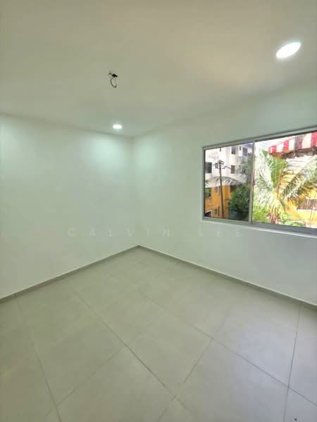 Flat for Sale at Flat Bandar Selesa Jaya @ Jalan Silat Gayong - Calvin Lee - PropertyGuru.com.my