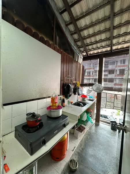 Rumah Bandar untuk Dijual di Tanjung Tokong (Penang) - Xinnee . - Kitchen - PropertyGuru.com.my
