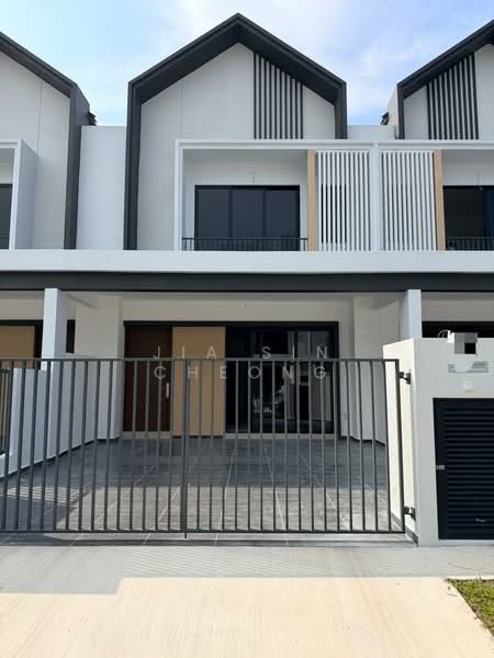 Rumah Teres 2 Tingkat untuk Dijual di Bandar Dato Onn (Tebrau) - Jia Sin Cheong - Exterior - PropertyGuru.com.my