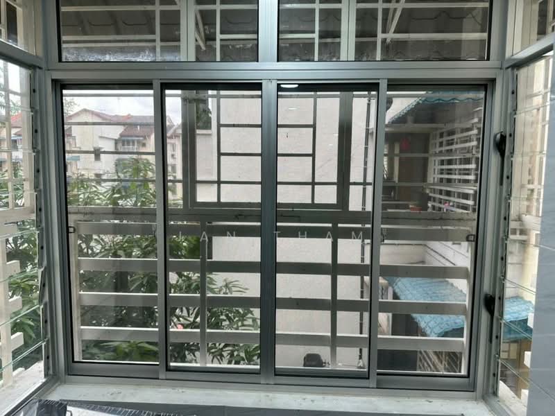Townhouse for Sale in Taman Mastiara (Jalan Ipoh) - Jan Tham - Balcony - PropertyGuru.com.my