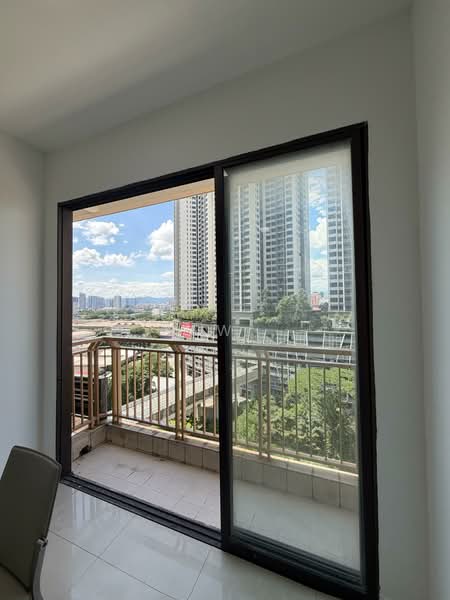 Condominium for Sale at Royal Domain Sri Putramas 2 - Kew . - Balcony - PropertyGuru.com.my