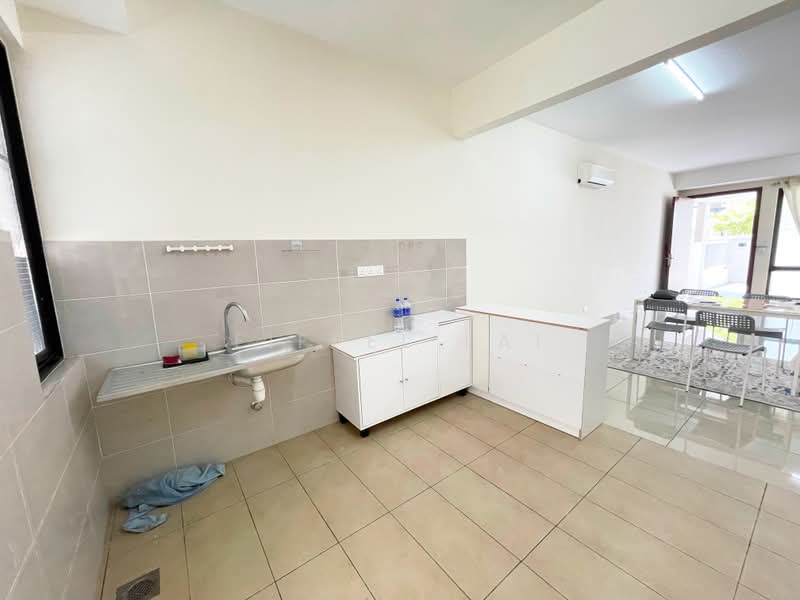Rumah Bandar untuk Disewa di Kajang (Selangor) - Eiffel Lai - Kitchen - PropertyGuru.com.my