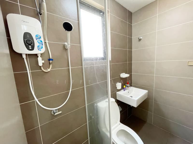 Rumah Bandar untuk Disewa di Kajang (Selangor) - Eiffel Lai - Bathroom - PropertyGuru.com.my