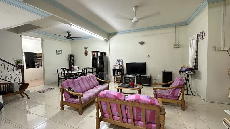Rumah Teres 2 Tingkat untuk Dijual di Tasek Mutiara (Ipoh) - Edmond Tan - Living Room - PropertyGuru.com.my