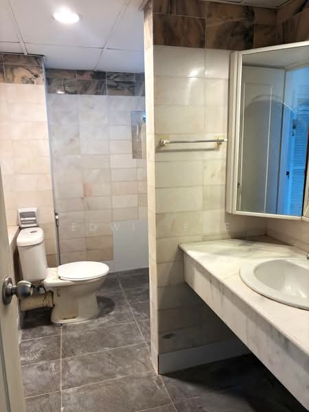 Pangsapuri untuk Disewa di Desa Mar Vista - Edwin Ewe - Bathroom - PropertyGuru.com.my