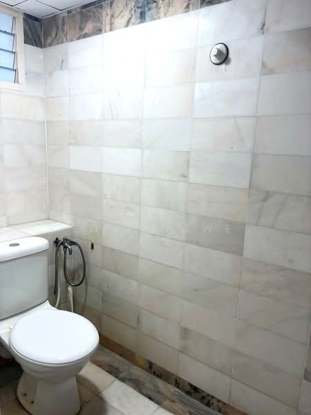 Pangsapuri untuk Disewa di Desa Mar Vista - Edwin Ewe - Bathroom - PropertyGuru.com.my