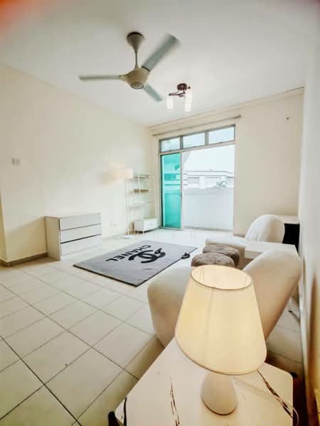 Apartment for Sale at Lake View Suites - Jennifer Ng - Living Room - PropertyGuru.com.my