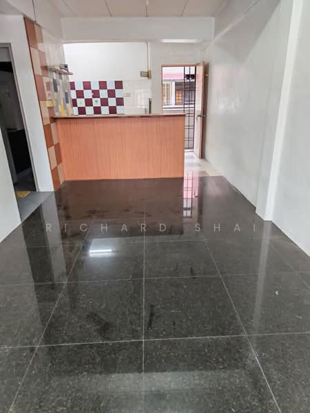 Rumah Flat untuk Disewa di Rumah Pangsa Permas Jaya - Richard Shai - Interior - PropertyGuru.com.my