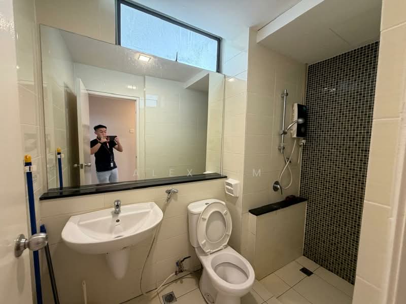 Kondominium untuk Disewa di All Seasons Park - Alex Lim - Bathroom - PropertyGuru.com.my
