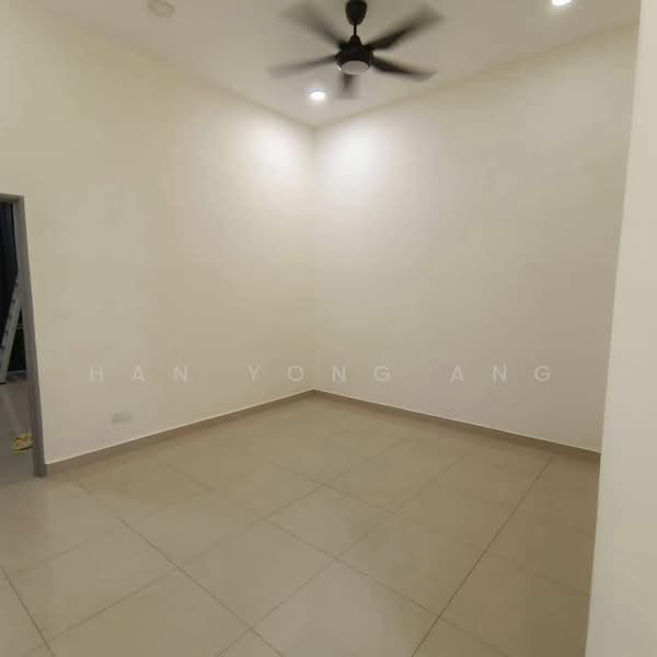 Rumah Teres 2 Tingkat untuk Dijual di Taman Mount Austin (Tebrau) - Han Yong Ang - Interior - PropertyGuru.com.my
