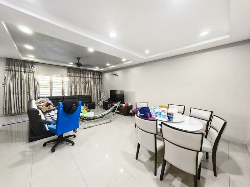 Rumah Teres 2 Tingkat untuk Dijual di Bandar Dato Onn (Tebrau) - Sharon Ng - Living Room - PropertyGuru.com.my