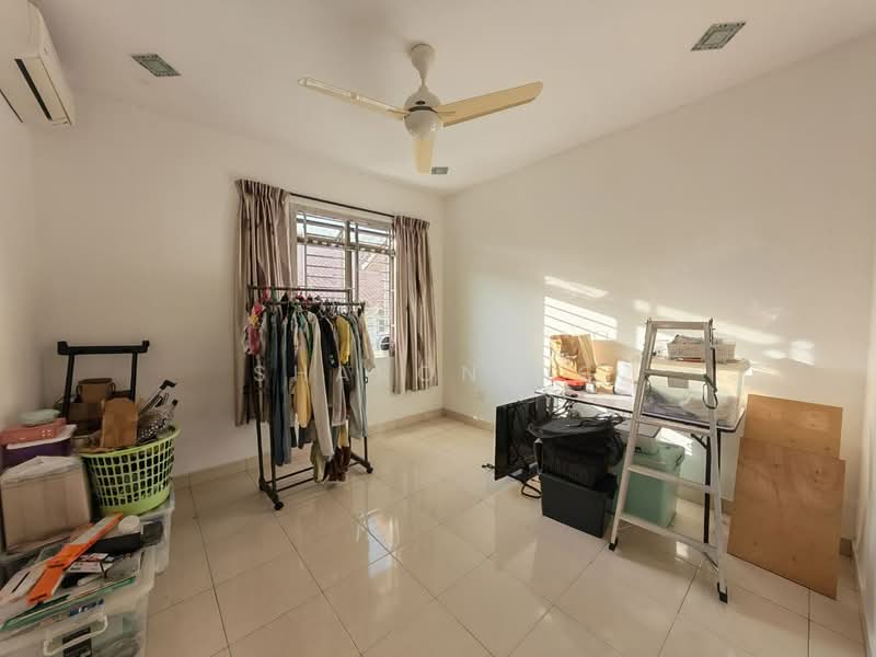 Rumah Teres 2 Tingkat untuk Dijual di Bandar Dato Onn (Tebrau) - Sharon Ng - Bedroom - PropertyGuru.com.my