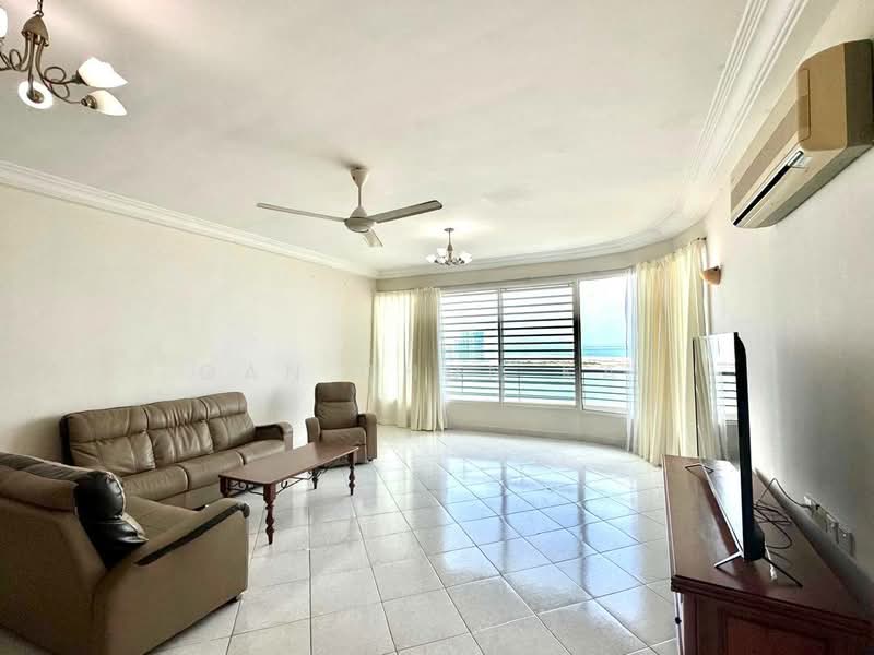Kondominium untuk Disewa di Gurney Beach Resort - Gan Chun Kai - Living Room - PropertyGuru.com.my