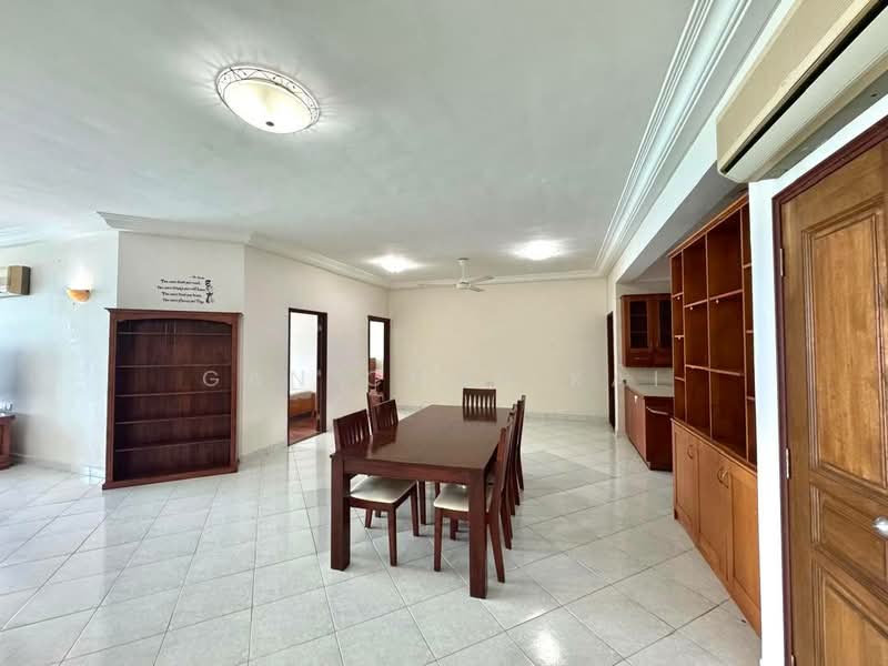 Kondominium untuk Disewa di Gurney Beach Resort - Gan Chun Kai - Dining Room - PropertyGuru.com.my