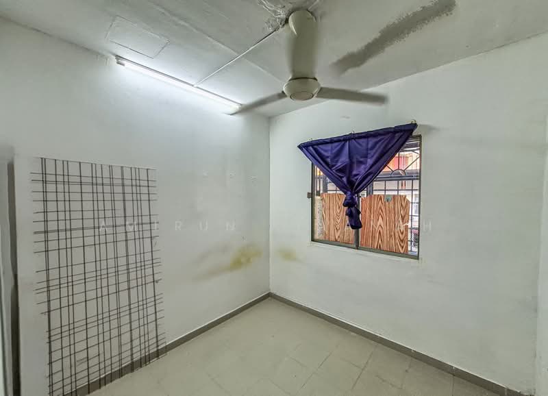 Rumah Flat untuk Dijual di Putra Ria - Amirun Kinanah - Interior - PropertyGuru.com.my