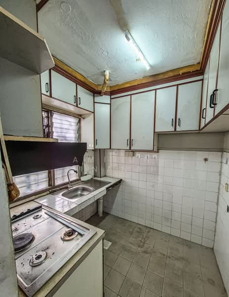 Rumah Flat untuk Dijual di Putra Ria - Amirun Kinanah - Kitchen - PropertyGuru.com.my