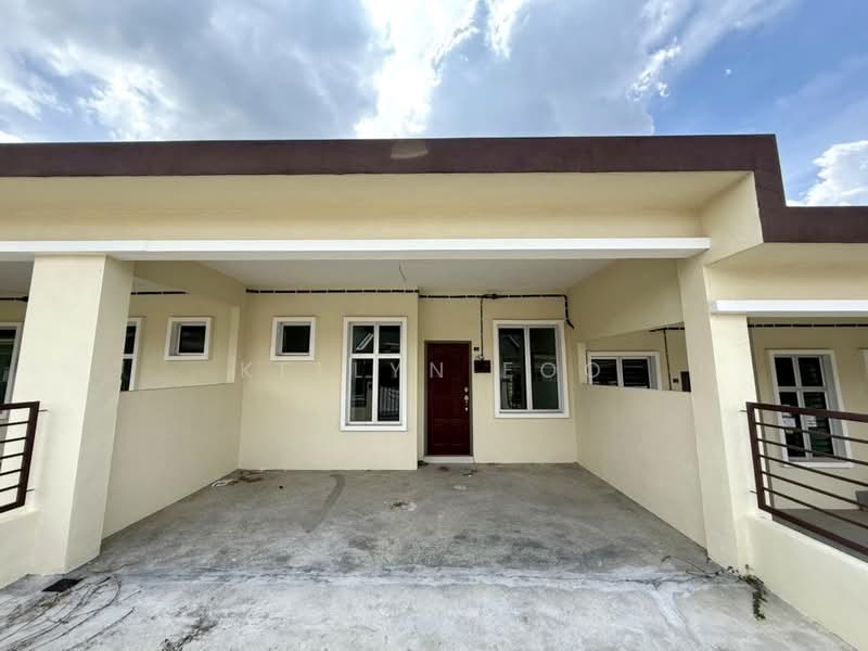 Rumah Teres 1 Tingkat untuk Dijual di Durian Tunggal (Melaka) - Kellyn Foo - Exterior - PropertyGuru.com.my