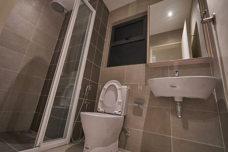 Kondominium untuk Disewa di Lakeville Residence - Jet Tan - Bathroom - PropertyGuru.com.my