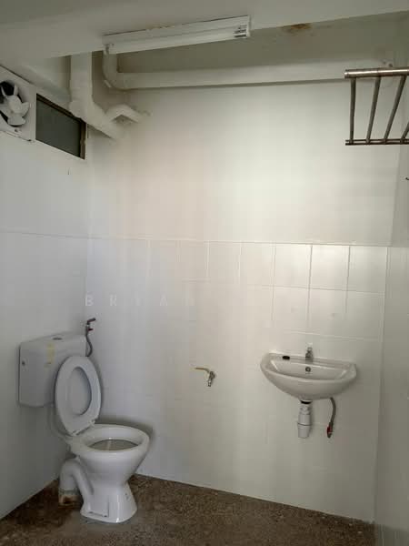 Pangsapuri untuk Dijual di Menara Riverview - Bryan H'ng - Bathroom - PropertyGuru.com.my