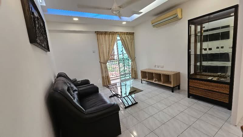 Pangsapuri untuk Disewa di Halaman Kristal - Jia Yong - Living Room - PropertyGuru.com.my