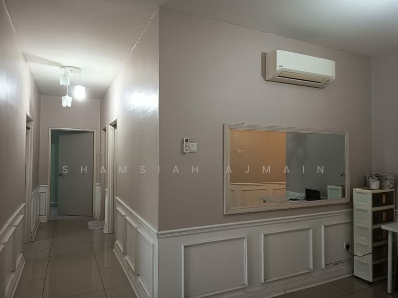 Apartment for Sale at Larai Apartment Presint 6 @ Putrajaya - SHAMSIAH AJMAIN - Corridor - PropertyGuru.com.my