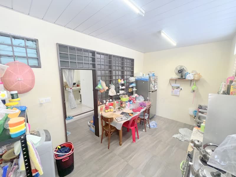 Rumah Teres 2 Tingkat untuk Dijual di Sungai Ara (Penang) - Angie Khoo - Kitchen - PropertyGuru.com.my