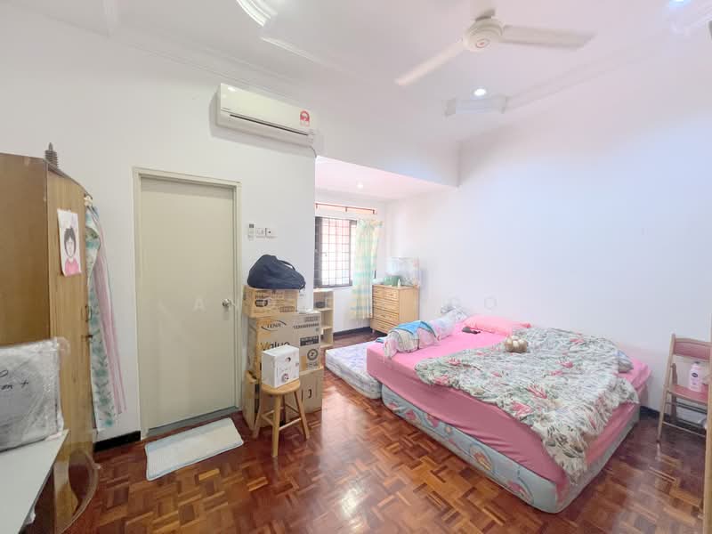 Rumah Teres 2 Tingkat untuk Dijual di Sungai Ara (Penang) - Angie Khoo - Bedroom - PropertyGuru.com.my