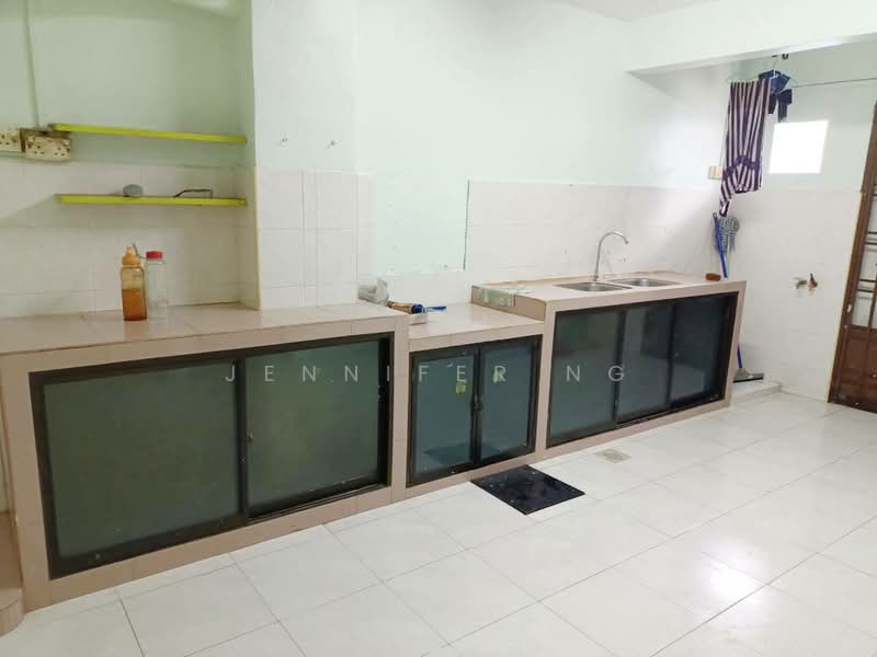 Rumah Teres 2 Tingkat untuk Dijual di Bandar Baru Permas Jaya (Permas Jaya) - Jennifer Ng - Kitchen - PropertyGuru.com.my