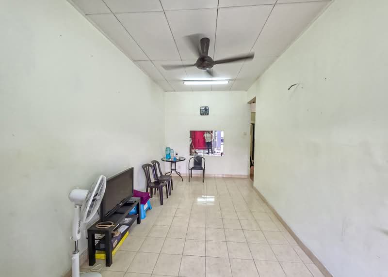 1-storey Terraced House for Sale in Bandar Bukit Raja (Klang) - Amirun Kinanah - Living Room - PropertyGuru.com.my