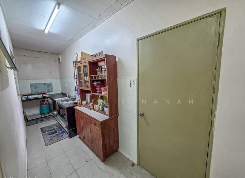 1-storey Terraced House for Sale in Bandar Bukit Raja (Klang) - Amirun Kinanah - Kitchen - PropertyGuru.com.my