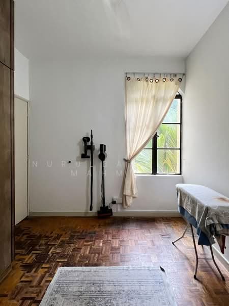 Condominium for Sale at Waizuri 1 - Nurulbahtiah Mahmud - PropertyGuru.com.my