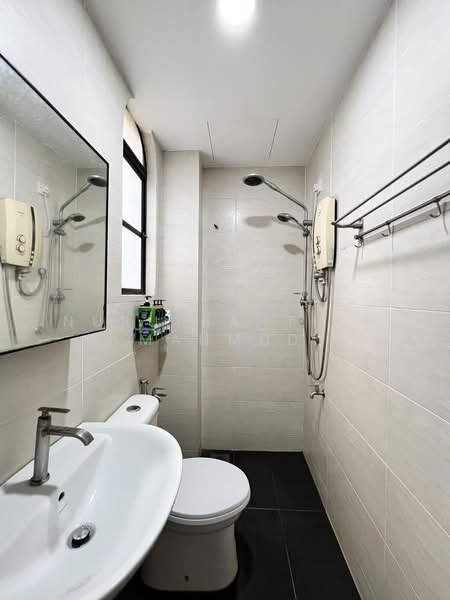 Condominium for Sale at Waizuri 1 - Nurulbahtiah Mahmud - PropertyGuru.com.my