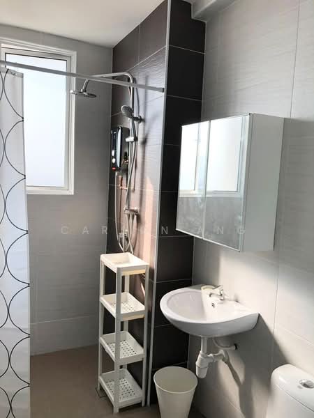 Kondominium untuk Disewa di Berjaya Condominium - Carson Ang - Bathroom - PropertyGuru.com.my