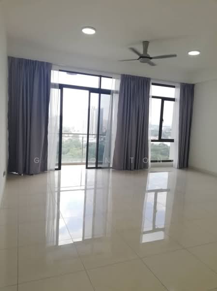 Servis Apartment untuk Dijual di The Park 2 - Gordon Tong - Living Room - PropertyGuru.com.my
