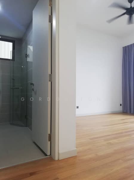 Servis Apartment untuk Dijual di The Park 2 - Gordon Tong - Bathroom - PropertyGuru.com.my